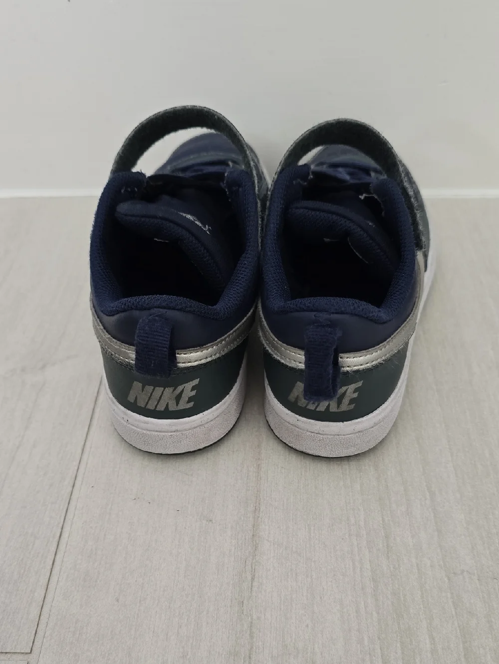 Nike Kids Court Borough Navy Dark Green Silver Hook-and-Loop Low-Top Sneakers